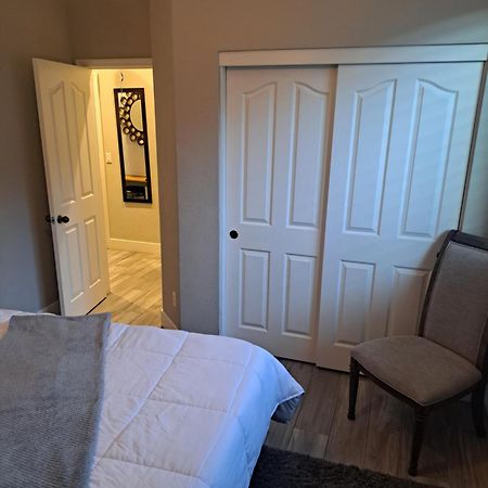In Law Unit, 2 Bedroom Suite Roseville Luaran gambar